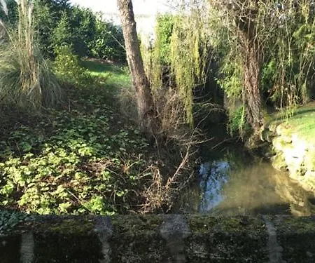 בית הארחה Moulin Notre Dame Saint-Genès-de-Castillon