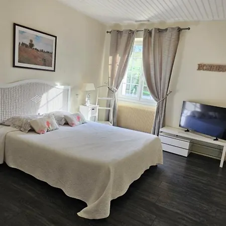 Moulin Notre Dame בית הארחה Saint-Genès-de-Castillon