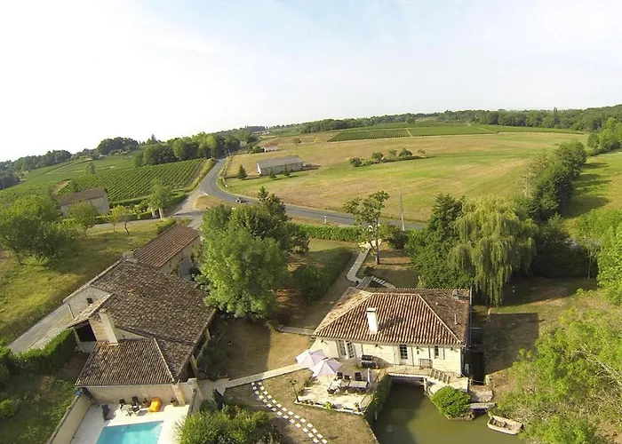 Πανσιόν Moulin Notre Dame