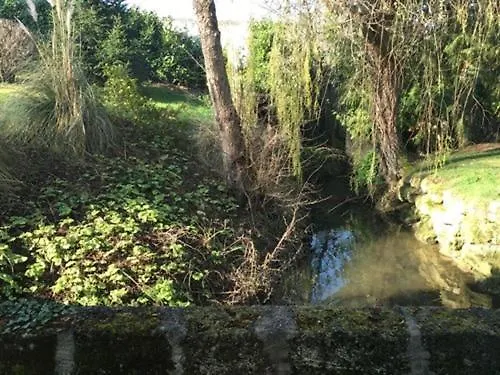Πανσιόν Moulin Notre Dame Saint-Genès-de-Castillon